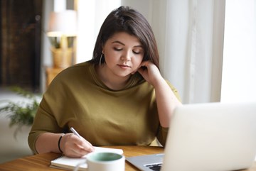 How to Calculate a Loan Payment: Simplify Borrowing with Boodle’s SmileDial Loan Calculator